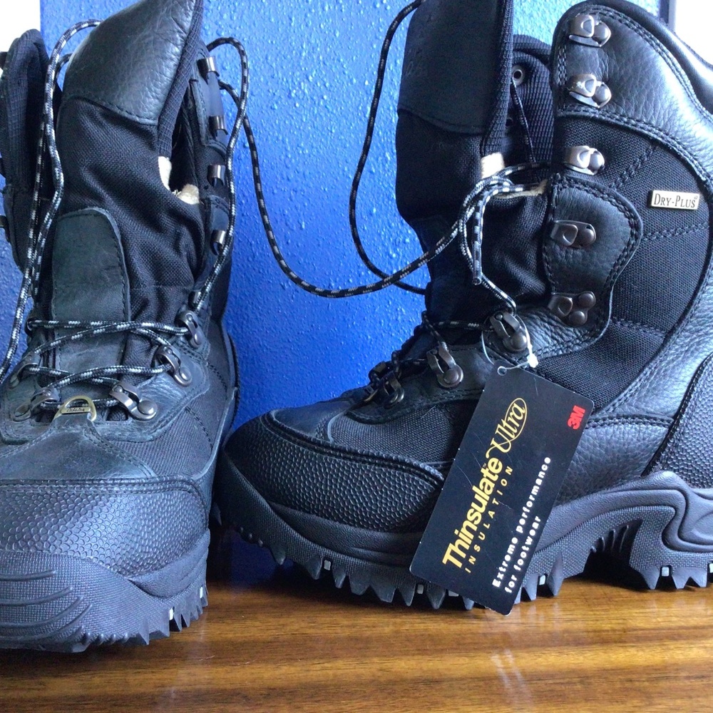 NWT Cabela’s thinsulate boots